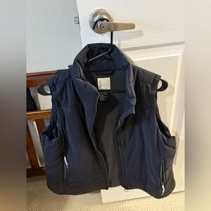 Vuori canyon insulated vest - black - large